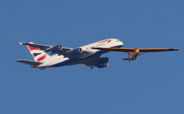 Airbus A380-800 — - An unidentified glider appears to the starboard of a BA Airbus 380 on its approach to Vancouver, BC over Pitt Meadows. 