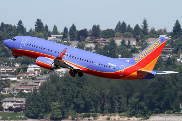 BOEING 737-300 (N384SW)