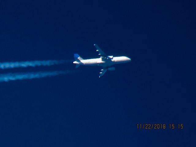 Airbus A320 (N486UA)