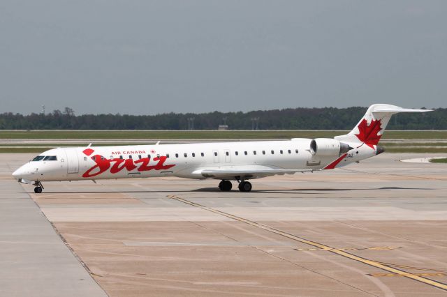 Canadair Regional Jet CRJ-700 (C-GJAZ) - Tuesday, April 10, 2012