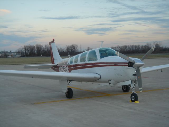 Beechcraft Bonanza (36) (N2690A)