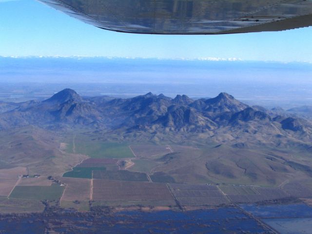 Cessna 152 (N66970) - Mountains near KBAB