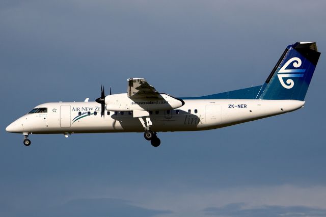 de Havilland Dash 8-300 (ZK-NER) - from my May 2007 archives