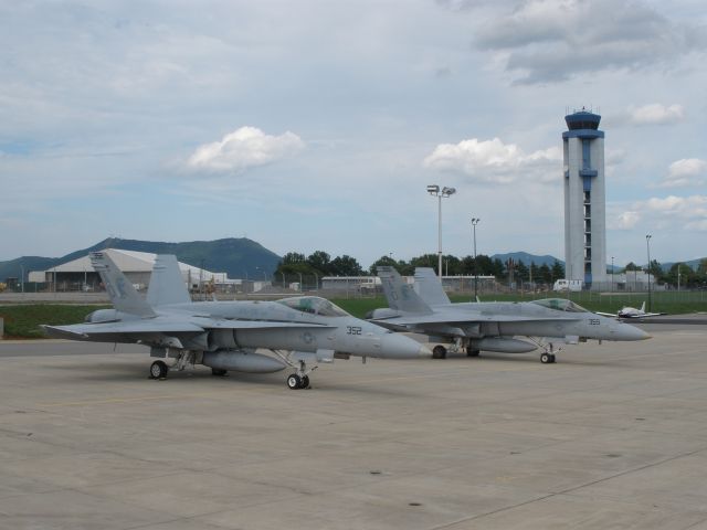 F18C — - 2 F-18s that flew over V.T. ball game on Sept.13-2008.Came to Roa.to overnight.