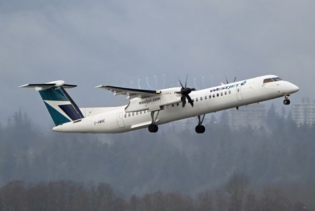 de Havilland Dash 8-400 (C-GWRE)