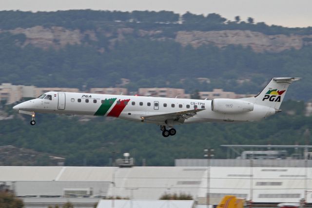 Embraer ERJ-145 (CS-TPH)