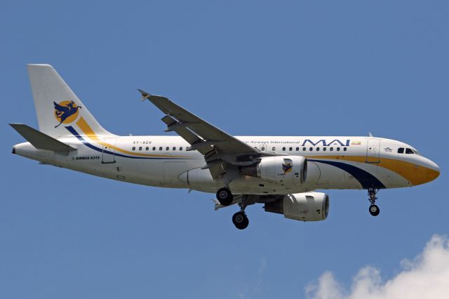 Airbus A319 (XY-AGV)