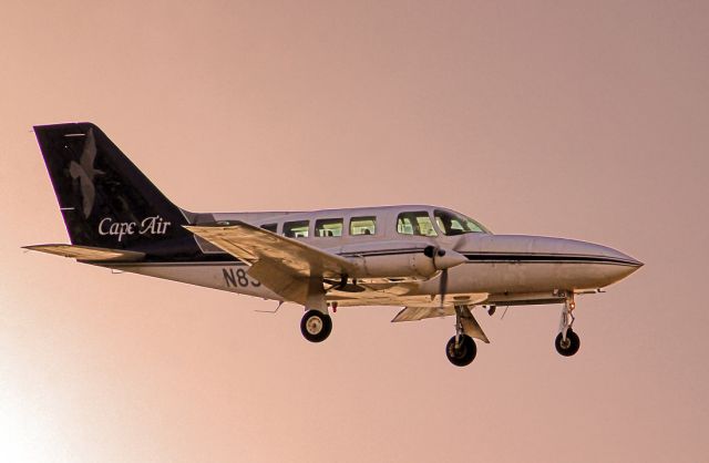 Cessna 402 (N83PB)