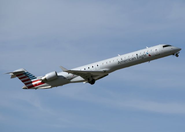 Canadair Regional Jet CRJ-900 (N919FJ)