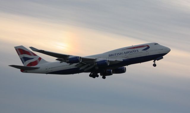 Boeing 747-400 (G-CIVN)