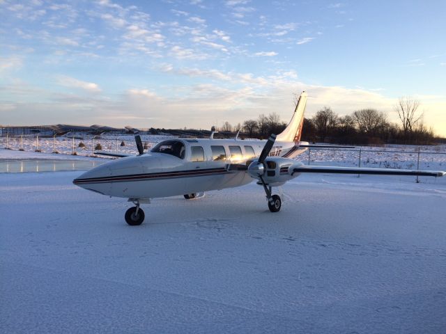 Piper Aerostar (N117F) - Just landed on a perfect morning.