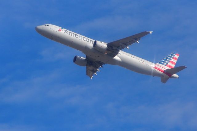 Airbus A320 (N154UW)