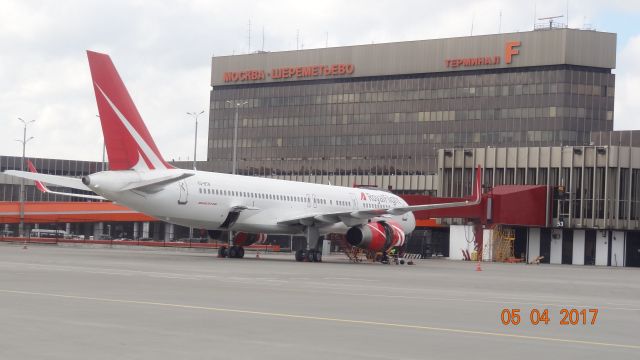 Boeing 757-200 (VQ-BTN) - Прилет с Гоа RL7774.