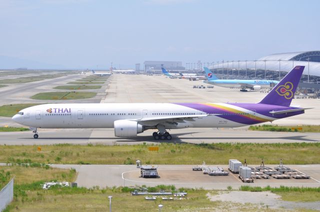 BOEING 777-300ER (HS-TKO)