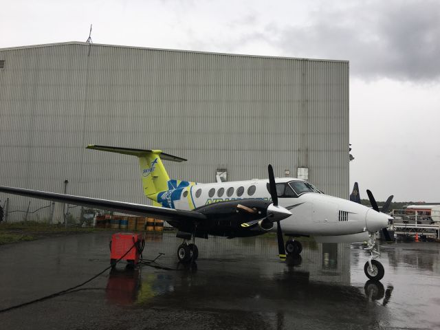 Beechcraft Super King Air 200 (C-GNBB)