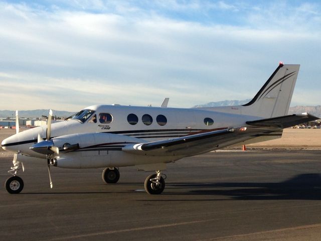 Beechcraft King Air 90 (N3262R)