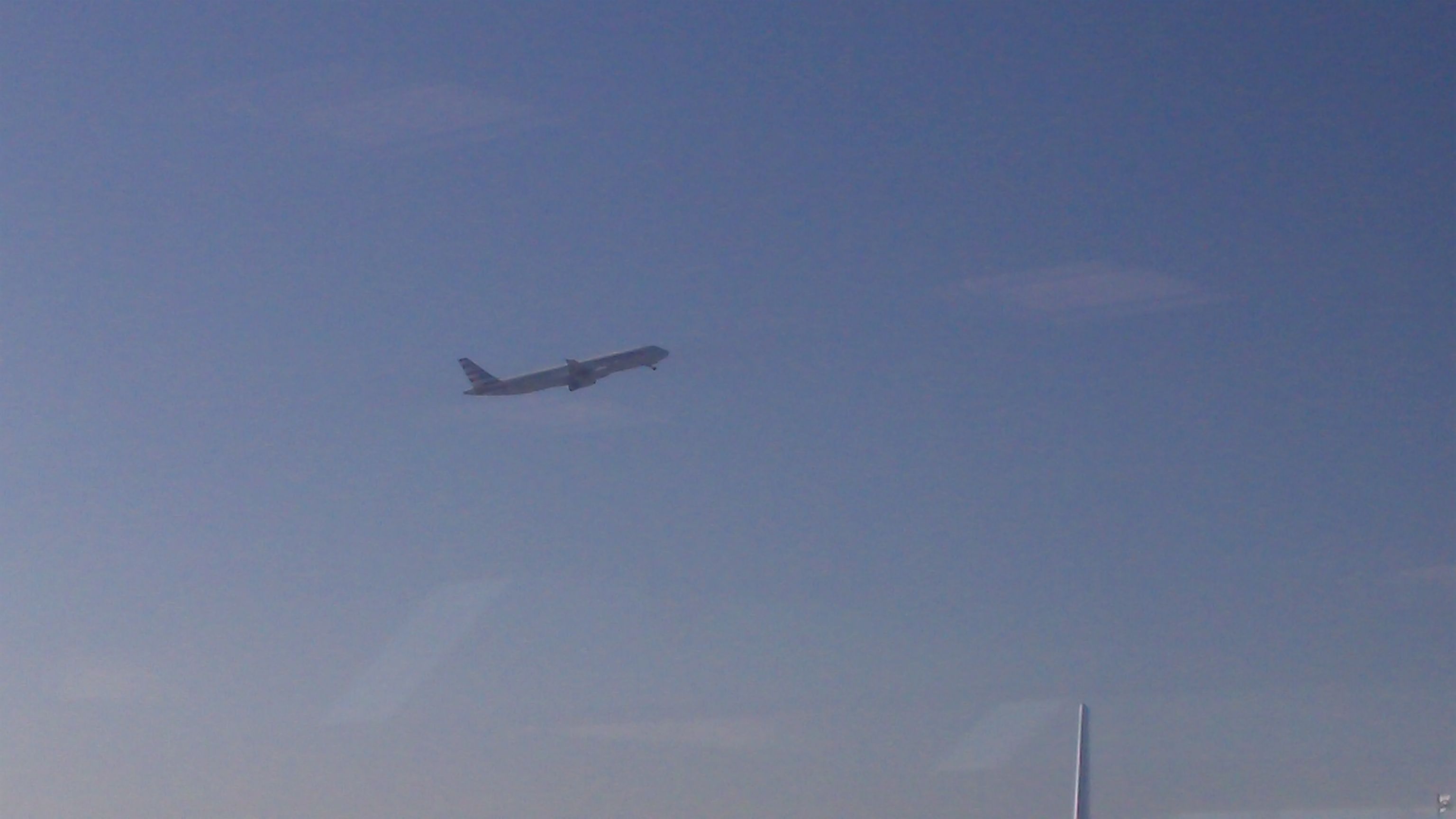 — — - American Airlines takeoff from Orlando MCO br /12/25/17