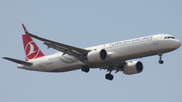 Airbus A321neo (TC-LTJ)