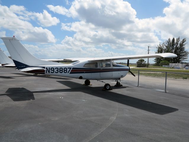 Cessna Centurion (N93887) - The Two Ten is Cessna's best single engine.