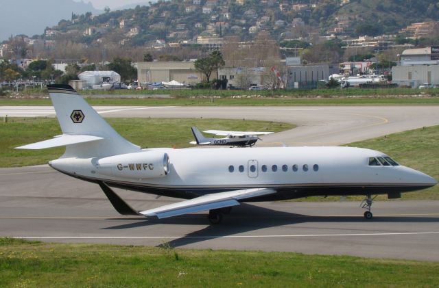 Dassault Falcon 2000 (G-WWFC)