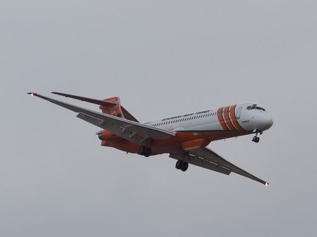 McDonnell Douglas MD-87 (N292EA) - Erickson Aero Tanker fighting wildfires in the Abilene, Texas area.  April 10, 2022.