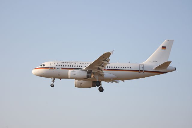 Airbus A319 (1502) - German Airbus A319 landing at EIndhoven Airbase