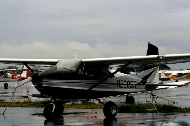 Cessna Skyhawk (N2305G)