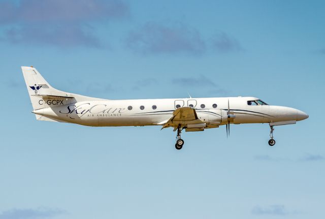 Fairchild Dornier SA-227DC Metro (C-GCPX) - Sky Care Air Ambulance on short finals for Hamilton