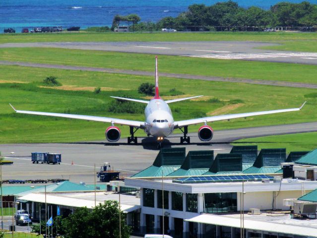 Airbus A330-300 (G-VSXY)