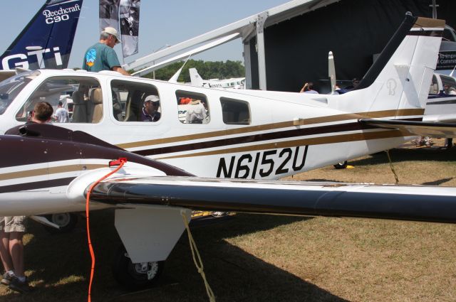 Beechcraft Baron (58) (N6152U) - SUN N FUN 2009