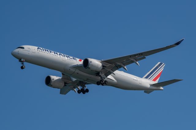 Airbus A350-900 (F-HTYB)