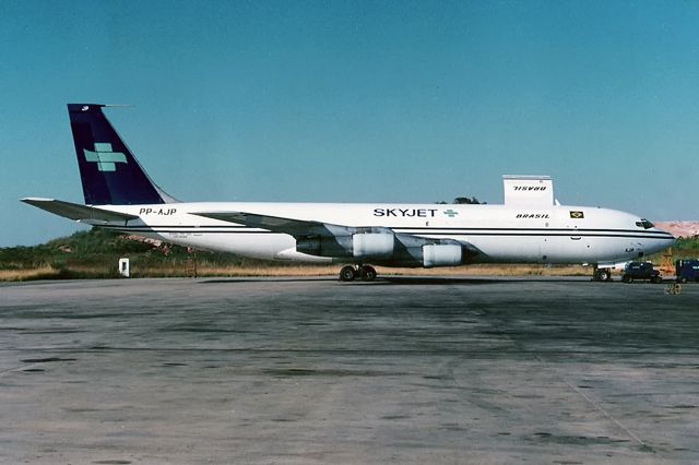 Boeing 707-100 (PP-AJP)