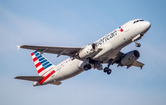 Airbus A320 (N660AW) - Spotted at KPHX on December 12, 2020br /40th street and University