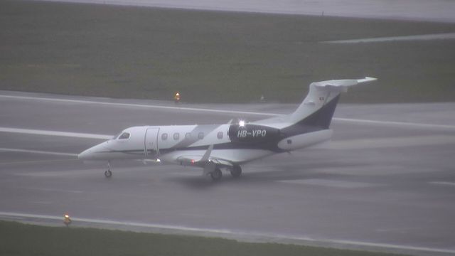 Embraer Phenom 300 (HB-VPO) - Taxiing at Zurich Airport.