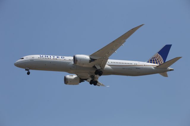 Boeing 787-9 Dreamliner (N24973)