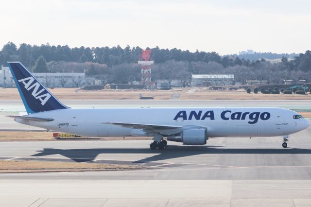 BOEING 767-300 (JA8970)