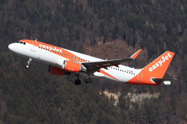 Airbus A320 (G-EZOM)