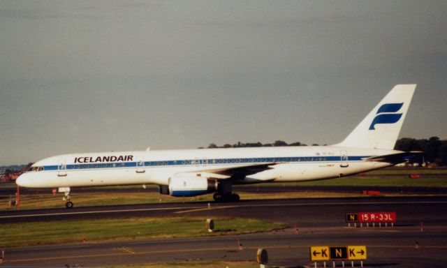 Boeing 757-200 (TF-FIJ) - Icelandair B752 arriving at Logan in September 1998