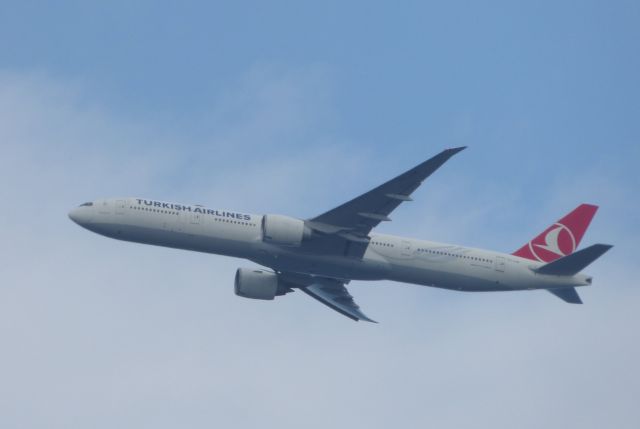 BOEING 777-300ER (TC-JJE) - Shown here is a Turkish Airline Boeing 777-300 a few minutes from landing in JFK in the Spring of 2016.