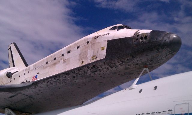 BOEING 747-100 (N905NA) - Close up of Space Shuttle Discovery attached to N905NA.