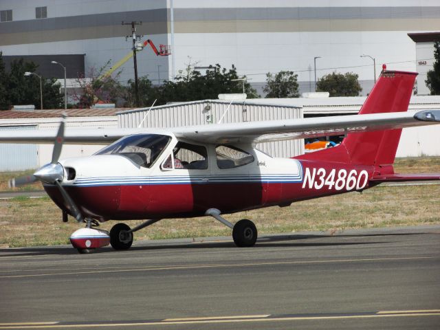 Cessna Cardinal (N34860) - Taxiing to display area