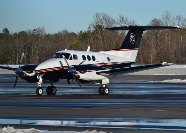 Beechcraft King Air 90 (N454GC) - UNIVERSITY OF SOUTH CAROLINA - 1/24/16