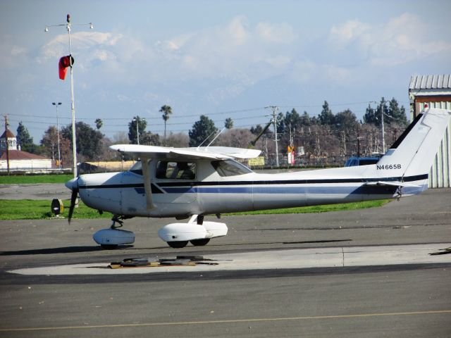 Cessna 152 (N4665B) - Taxiing to RWY 26L