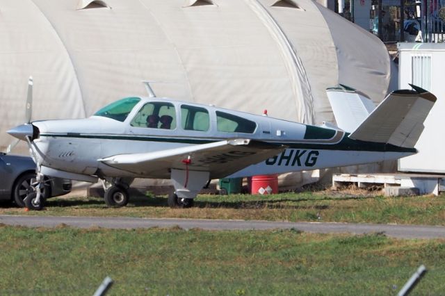 Beechcraft 35 Bonanza (F-GHKG) - 21 oct 2017