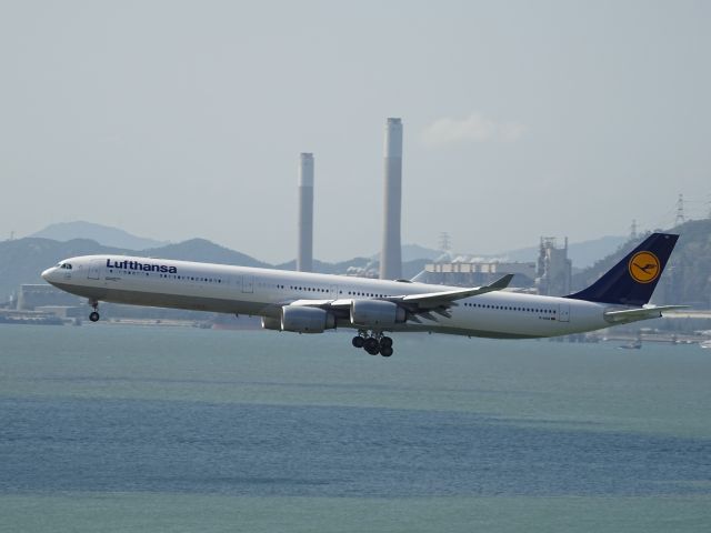 Airbus A340-600 (D-AIHB)