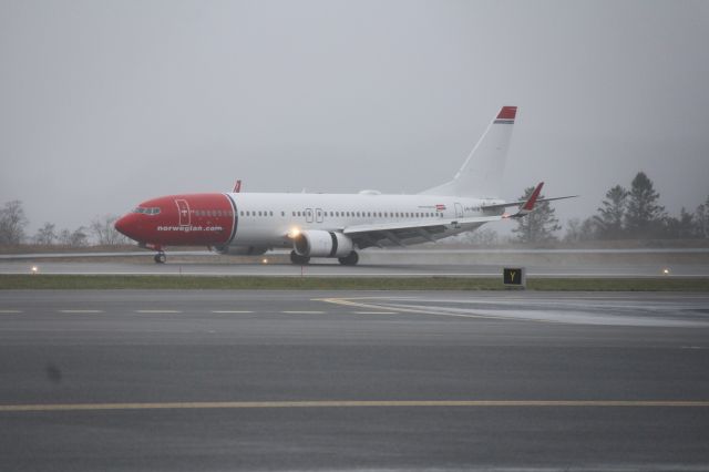 Boeing 737-800 (LN-NGW)