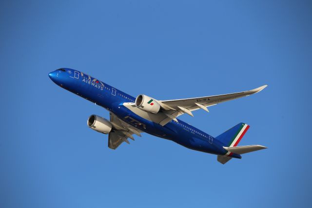 Airbus A350-900 (EI-IFA)