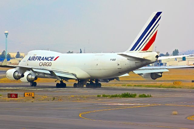 Boeing 747-200 (F-GIUD)