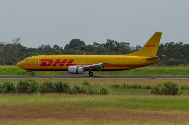 BOEING 737-400 (HP-3210DAE)