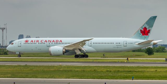 Boeing 787-9 Dreamliner (C-FGEO)